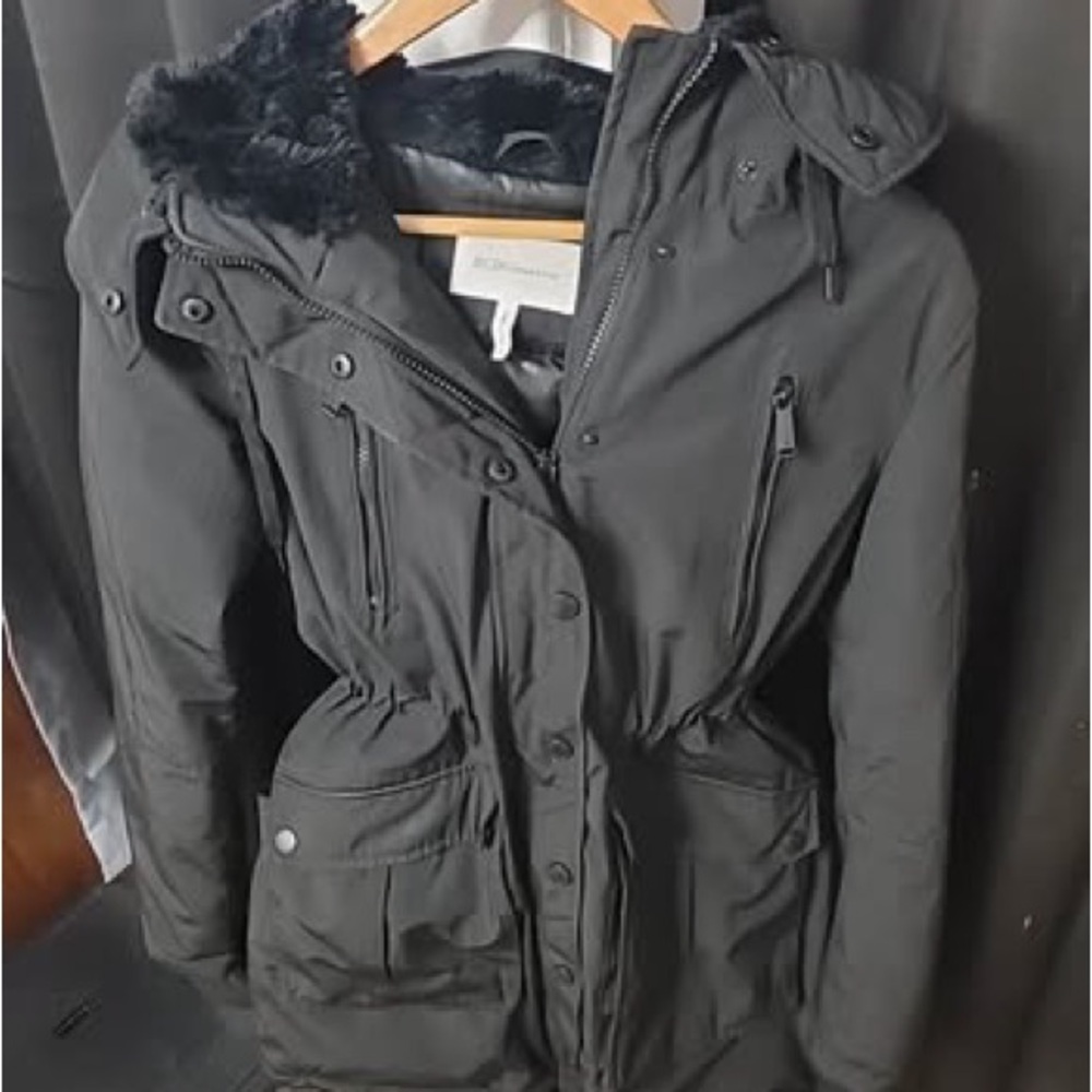 BCBGMAXAZRIA black long puffer heavy winter coat - Medium